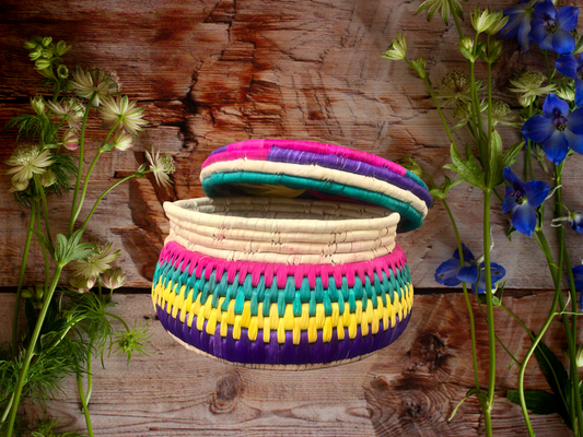 Handmade Premium Quality Date Palm Leaf Large Hotpot with Vibrant  Design & Colors (11 inches Wide x 6 inch Height)