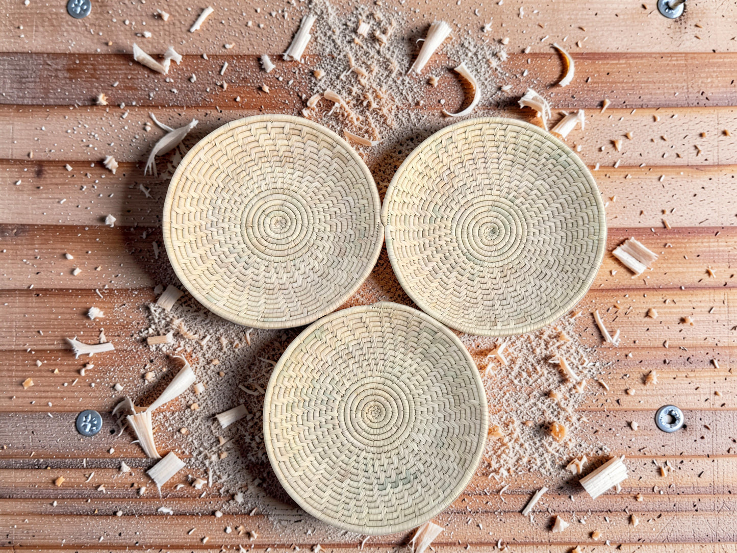 Bundle of 3 Multipurpose Round Serving Baskets/Trays (13-14 Inches)